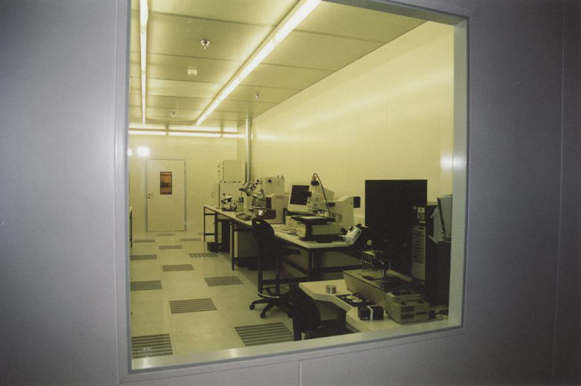 Research facility for micro- and opto-electronics Universiteit Gent, Gent